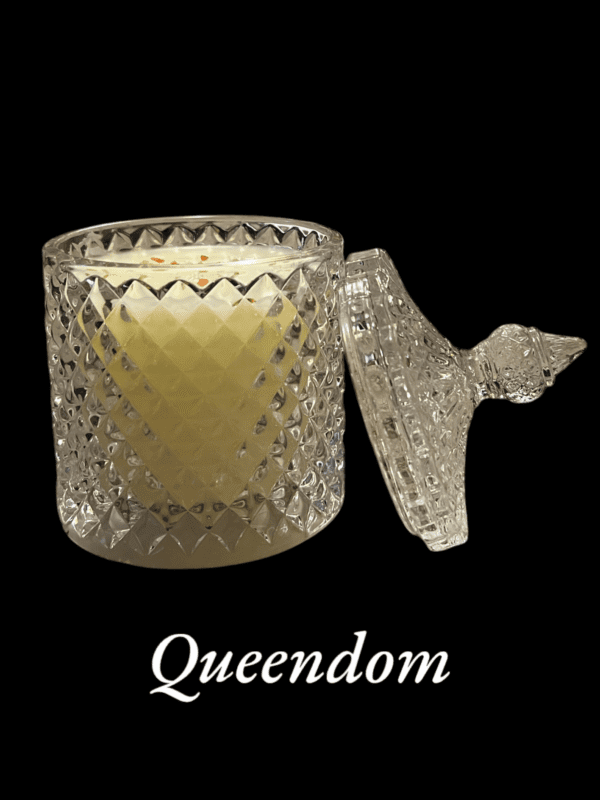 QUEENDOM ~ LUXURY 2-WICK VESSEL